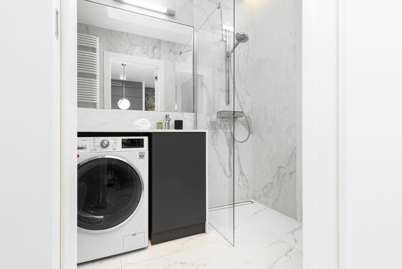 Hotel apartamentowy Mennica - Center By Renters Warszawa